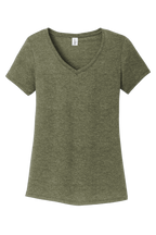 DM1350L  District® Women’s Perfect Tri® V-Neck Tee