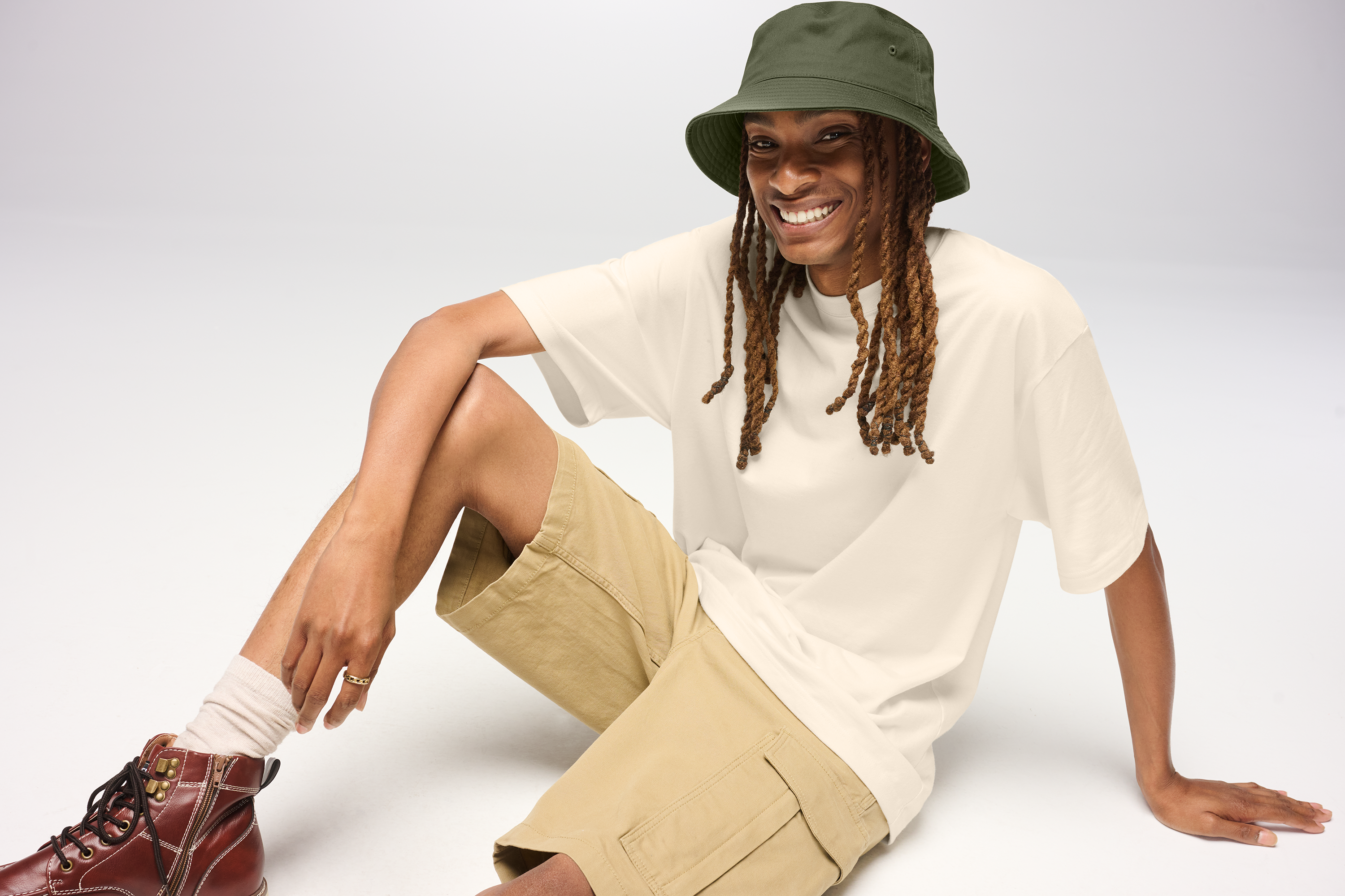 DT6065 District® Heavyweight Very Important Tee®